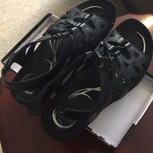 ABEO black sandals size 9 women’s